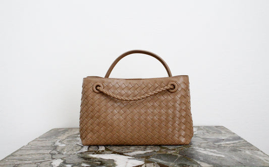 Minimal Woven Box Bag