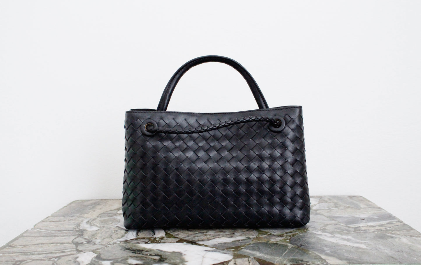 Minimal Woven Box Bag