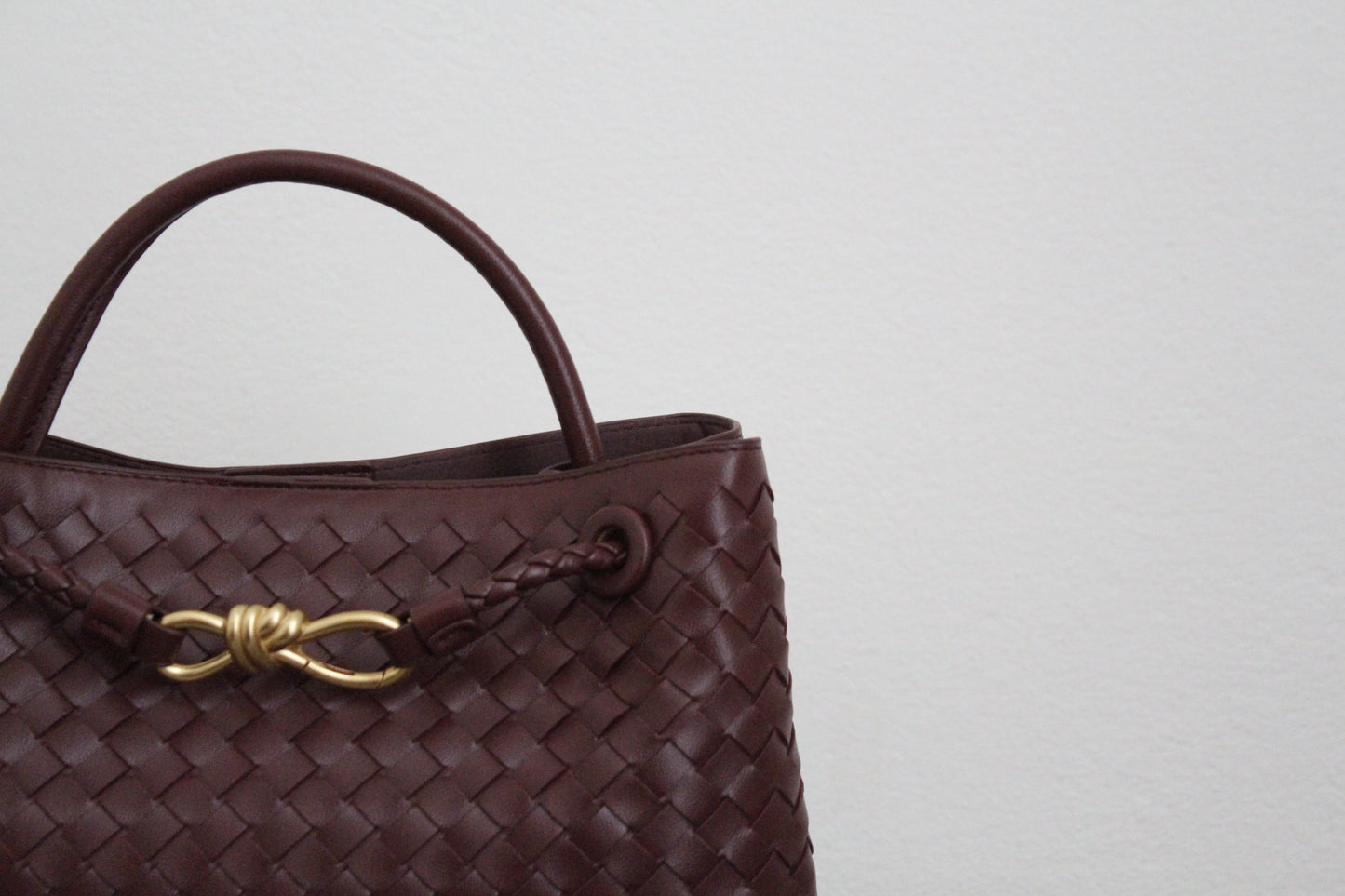 Minimal Woven Box Bag