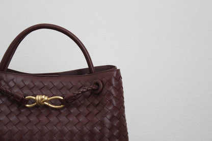 Minimal Woven Box Bag