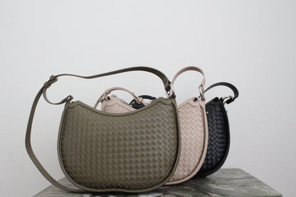 Minimal Woven Moonbag
