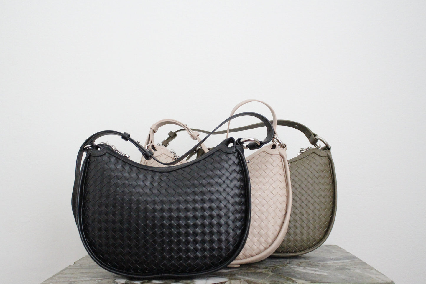 Minimal Woven Moonbag